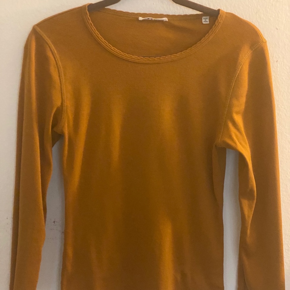 DOÉN basic long sleeve tee, Mustard, L